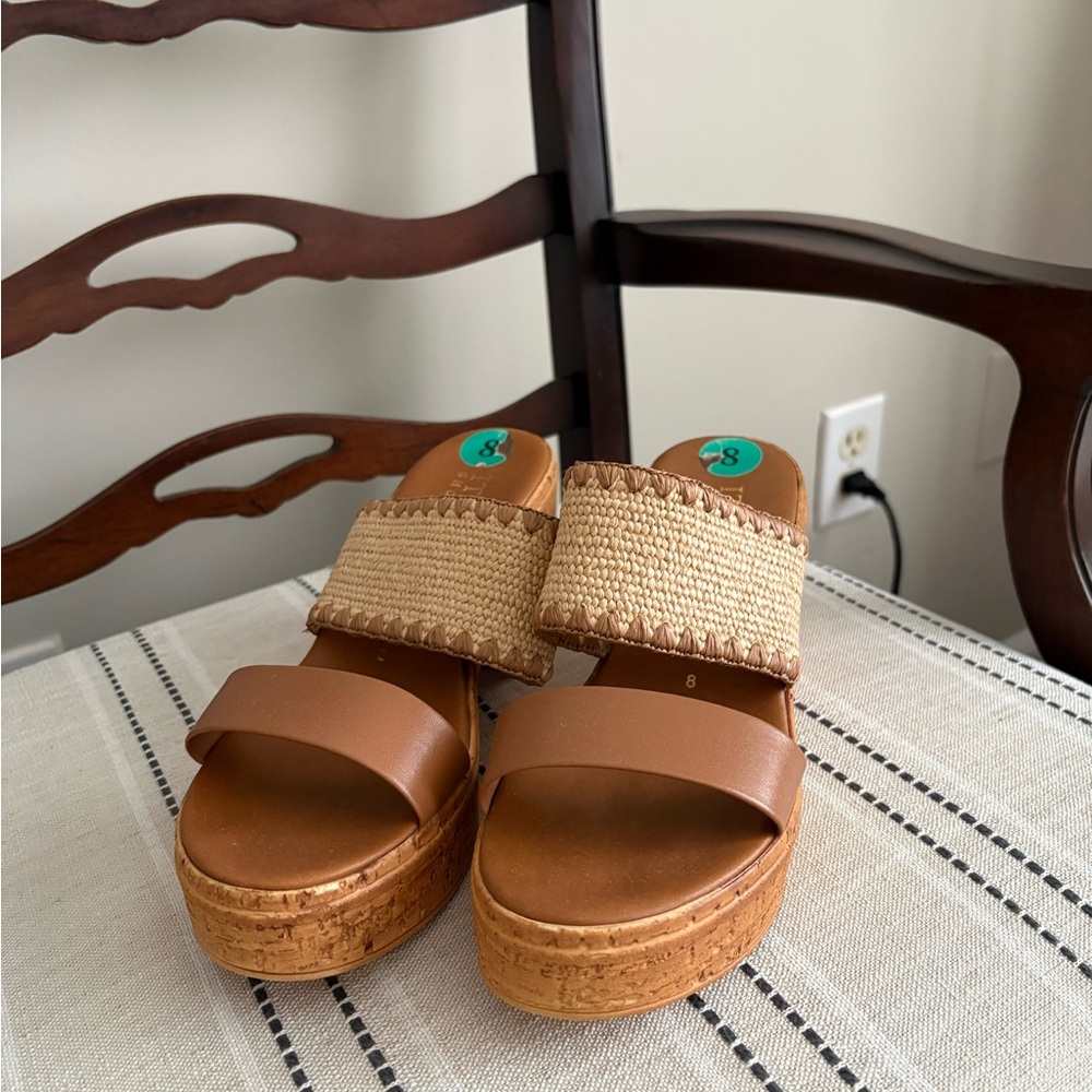 Women's Tan Platform Sandals